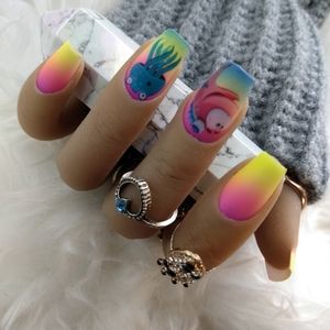 Press on nails (short coffin)